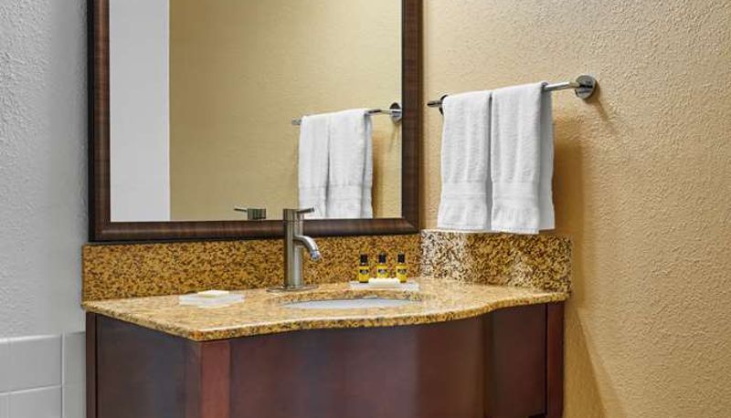 Camera - Best Western Plus Milwaukee Airport Hotel & Conference Center