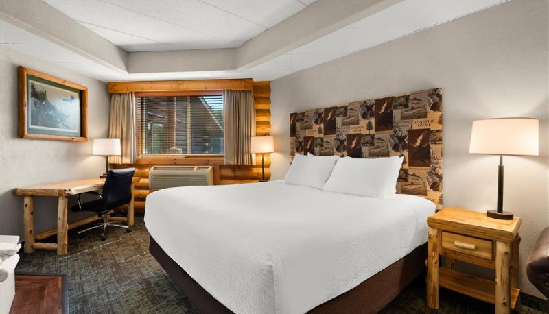 Room - Best Western Northwoods Lodge