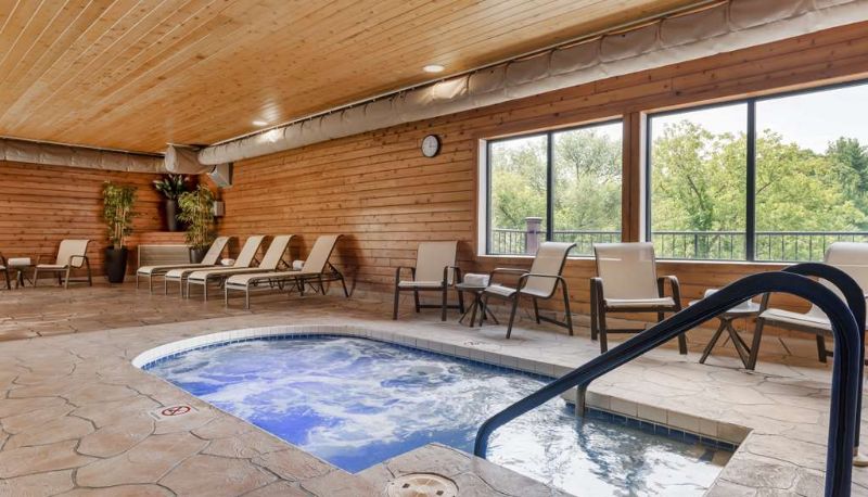 Piscina - Best Western Spooner Riverplace