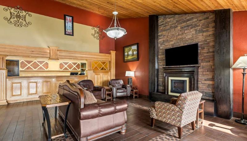 Hall - Best Western Tower West Lodge