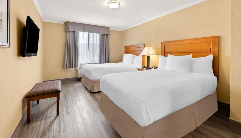 Suite - Best Western Plus Nor'Wester Hotel & Conference Centre