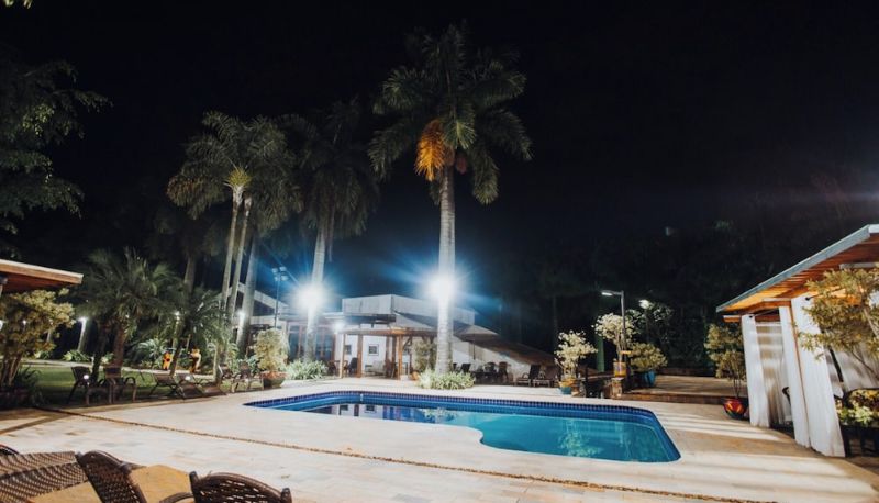 Piscina - OYO Pousada e Hotel Putini