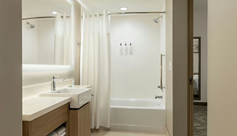 Zimmer - SpringHill Suites by Marriott Fargo