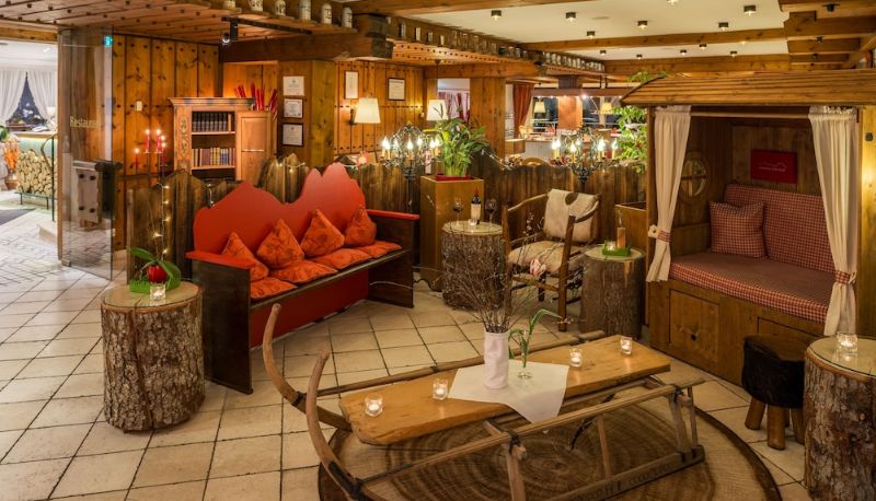 Bilgi - Hotel Rheinischer Hof