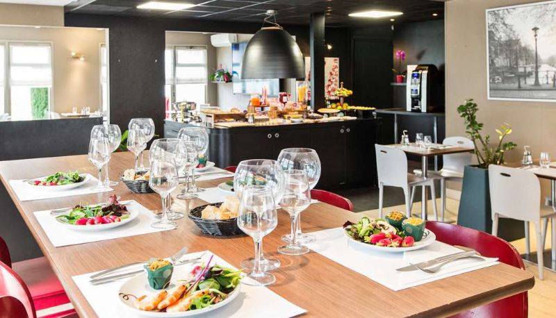 Restaurante - CAMPANILE ROUEN NORD - Barentin