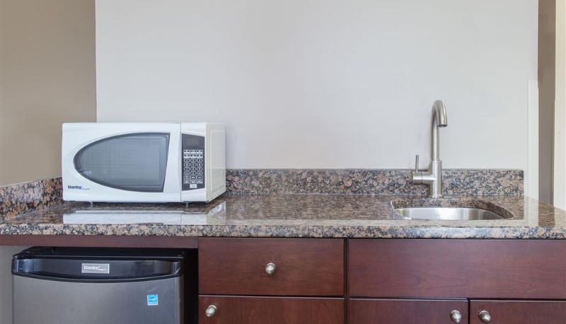 Zimmer - Super 8 by Wyndham Brandon MB
