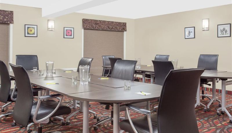 Konferenzraum - Super 8 by Wyndham Brandon MB