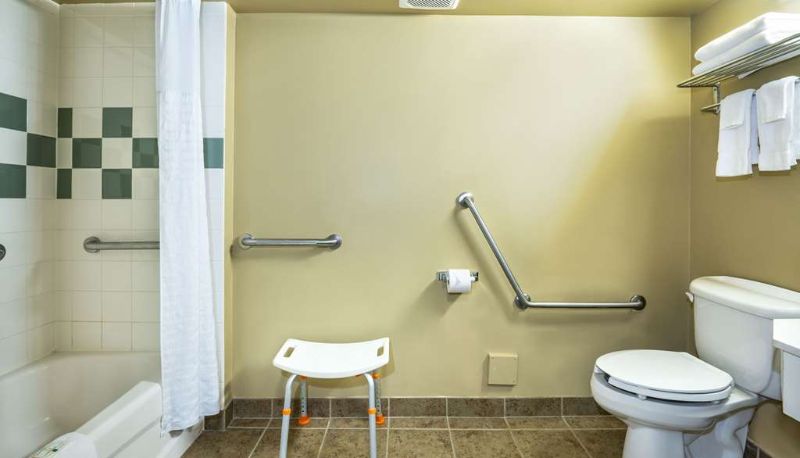 Camera - Quality Inn & Suites