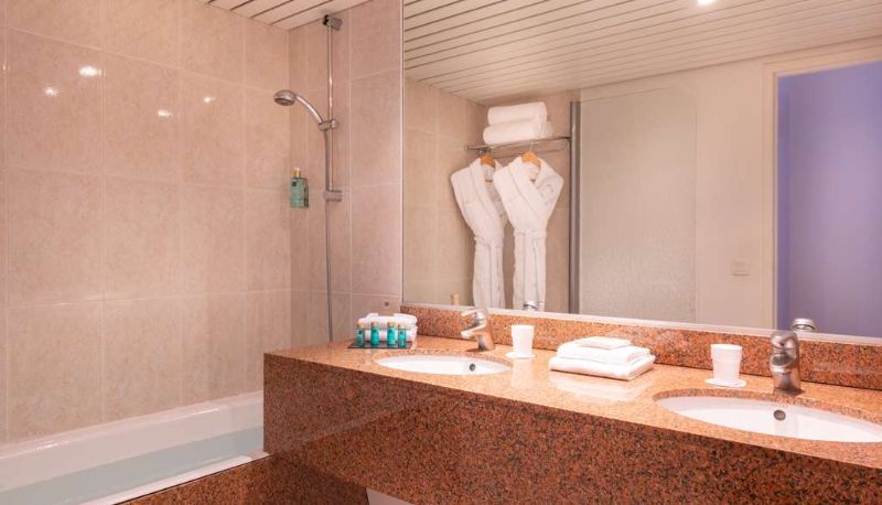 Room - Le M & Spa by Hôtels & Préférence (Bordeaux-Mérignac)