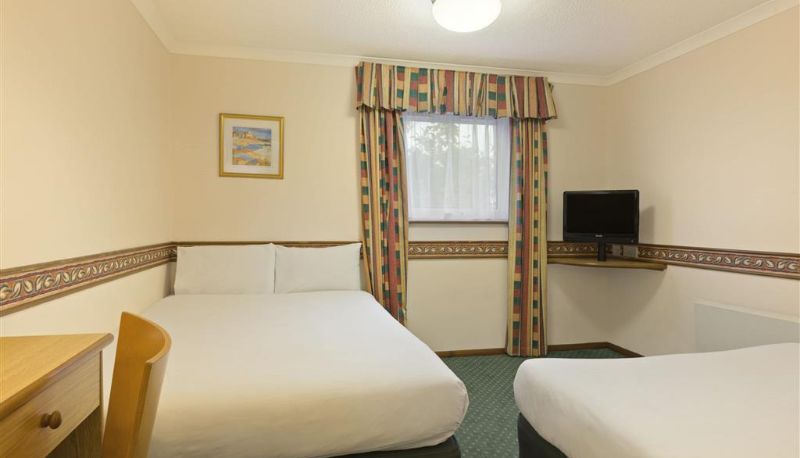 Camera - Days Inn by Wyndham Leicester Forest East M1 Welcome Break Service Area
