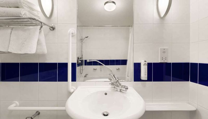 Camera - Days Inn by Wyndham Leicester Forest East M1 Welcome Break Service Area