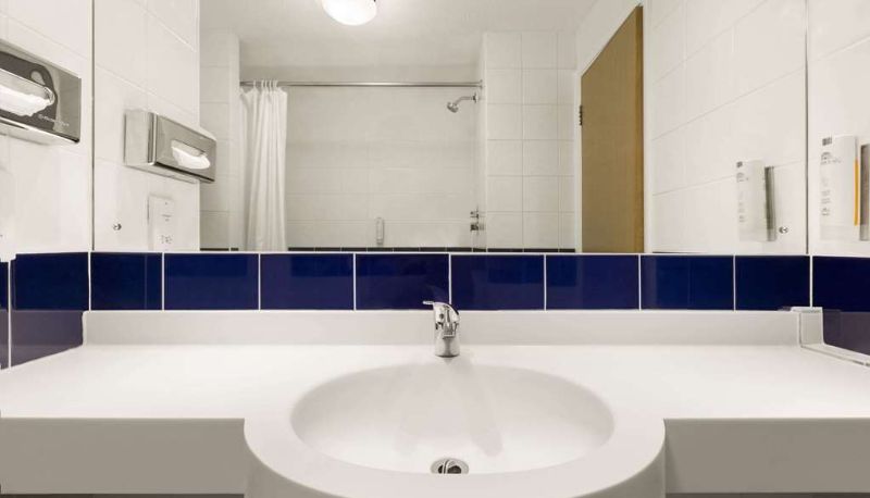 Camera - Days Inn by Wyndham Leicester Forest East M1 Welcome Break Service Area