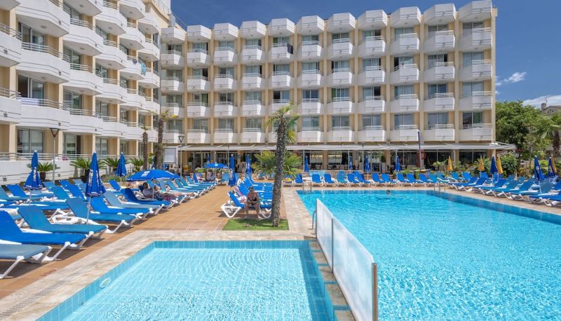 Basen - Hotel GHT Oasis Tossa & Spa