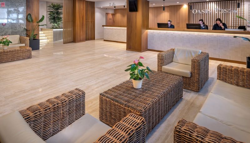Recepcja - Hotel GHT Oasis Tossa & Spa