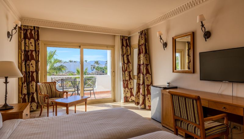 Zimmer - CONTINENTAL PLAZA BEACH RESORT by IHG