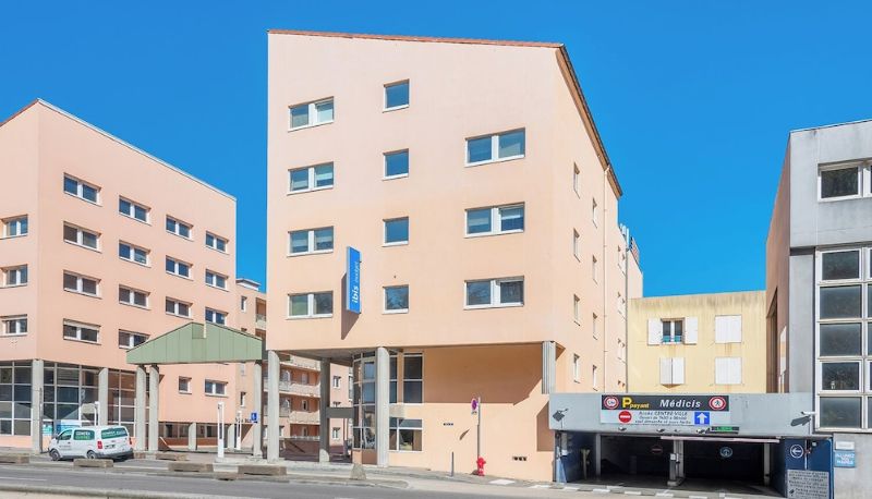 Otel açık alanı - Ibis Budget Bourgoin Jallieu Centre