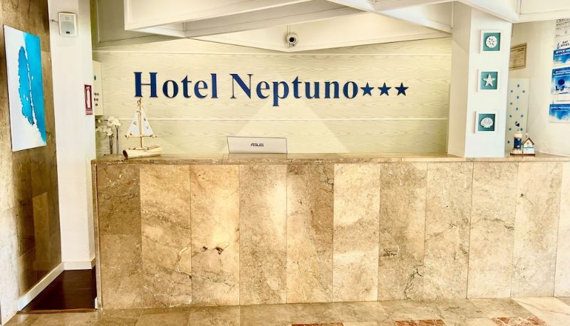 Recepcja - Hotel Neptuno