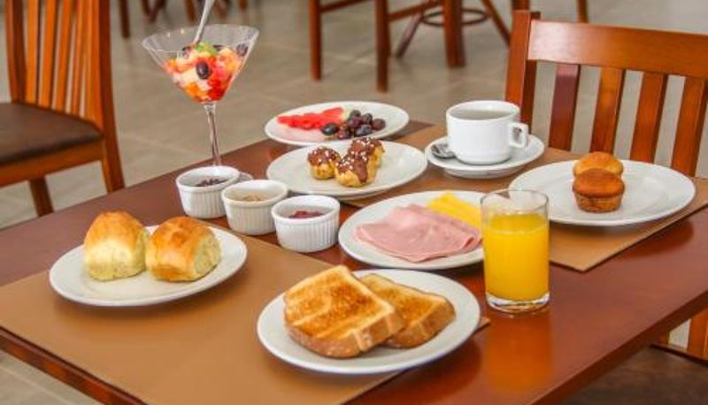 Breakfast room within the restaurant - ibis Styles Bonito