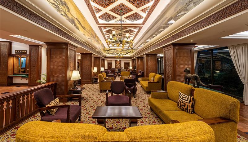 Hal - Nairobi Serena Hotel