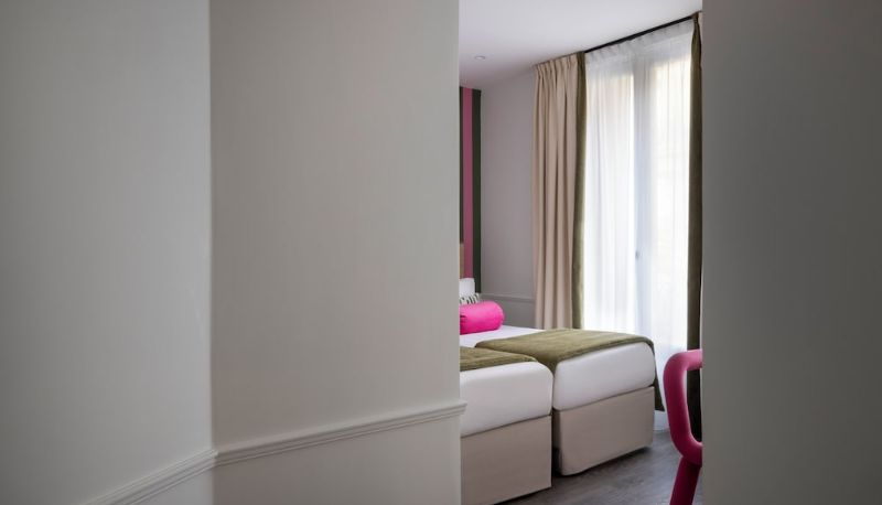 Chambre supérieure (double) - Hôtel La Folie des Prés - Saint-Germain-des-Prés