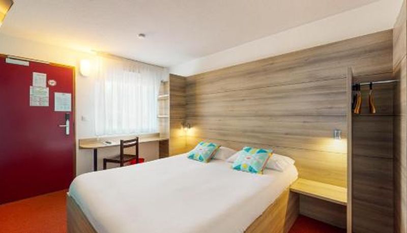 Familienzimmer - Ever Route 64 Brit Hotel Tarbes Ibos
