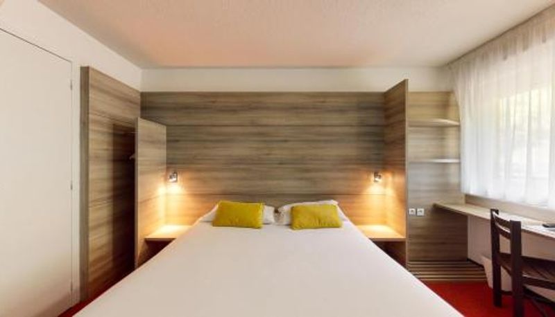 Zimmer - Ever Route 64 Brit Hotel Tarbes Ibos
