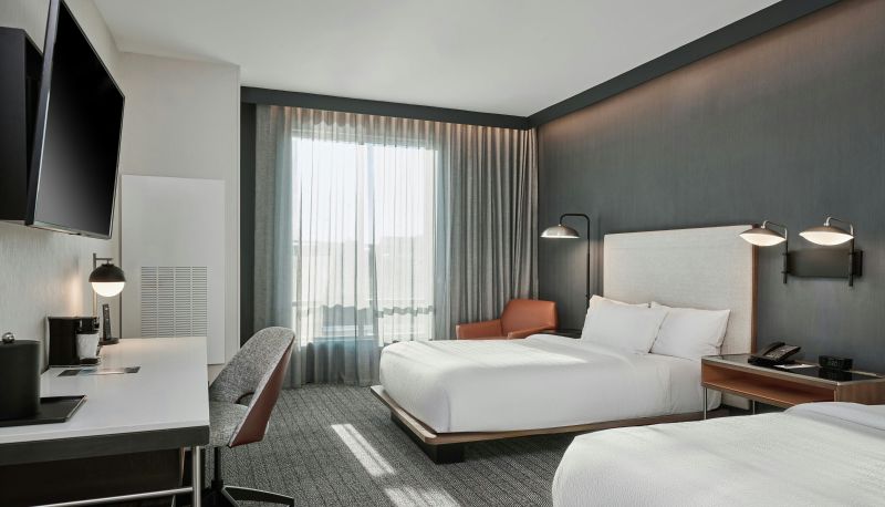 Zimmer - Courtyard by Marriott Madison