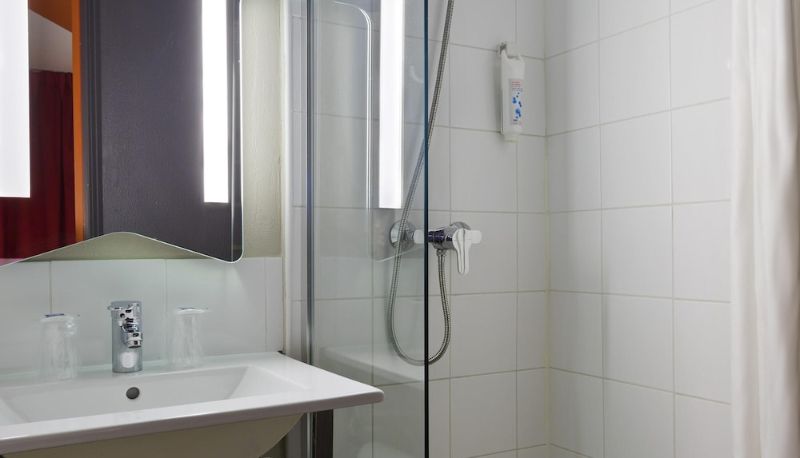 Standart oda - ibis budget Chilly Mazarin Les Champarts
