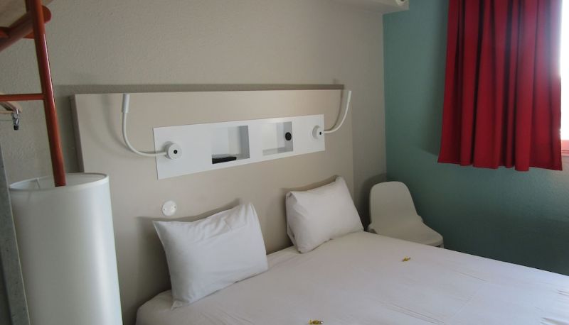 Standart oda - ibis budget Chilly Mazarin Les Champarts