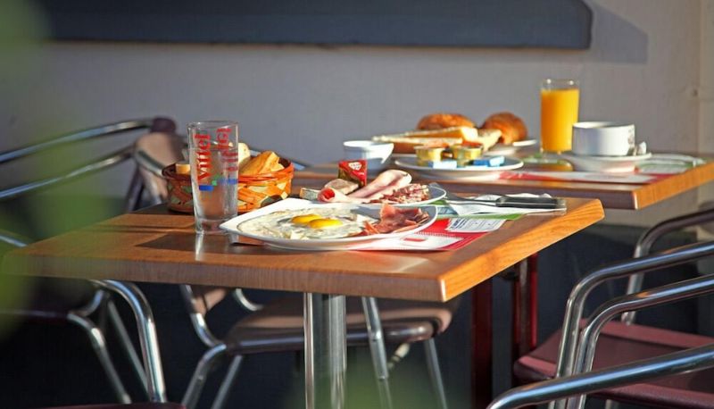 Sala de desayunos - Hotel Le Terminus d'Albi
