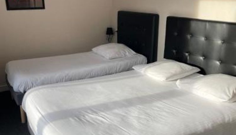 Üç kişilik oda - Hôtel La Redoute