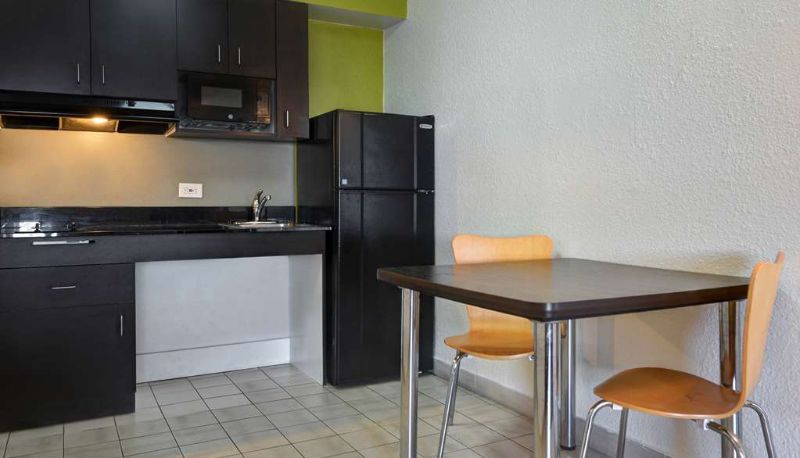 Info - MOTEL 6 DESTIN FL