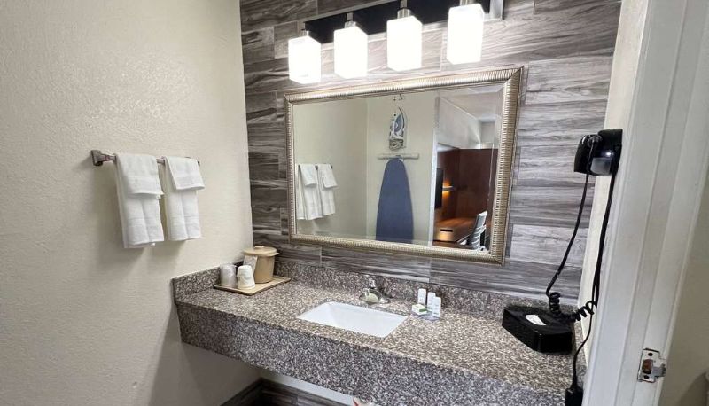 Camera - Baymont by Wyndham Orlando Downtown
