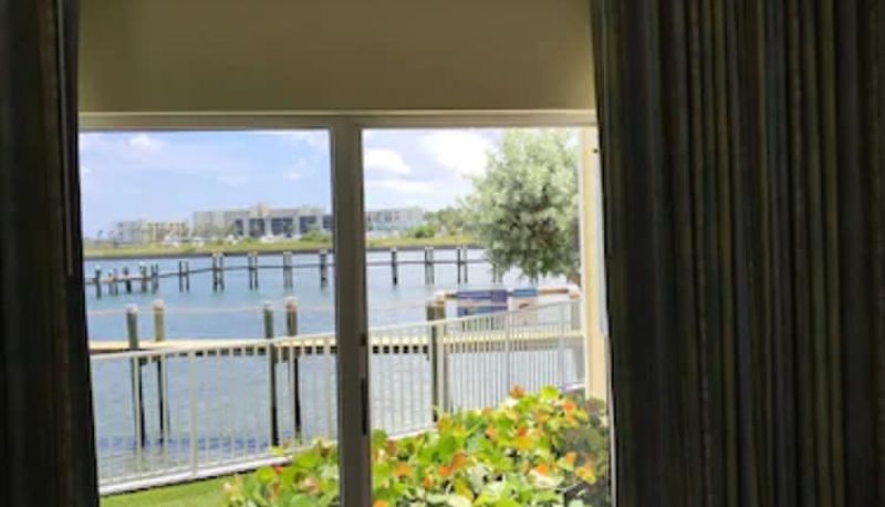 Taras - Jupiter Waterfront Inn