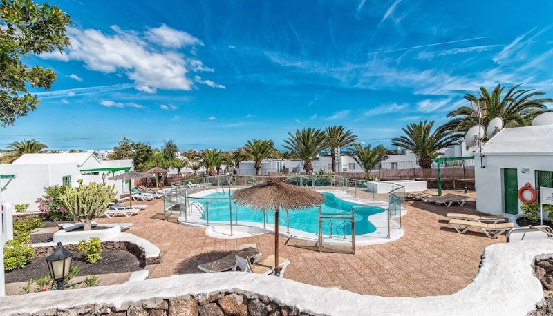 プール - Apartamentos LIVVO Las Gaviotas