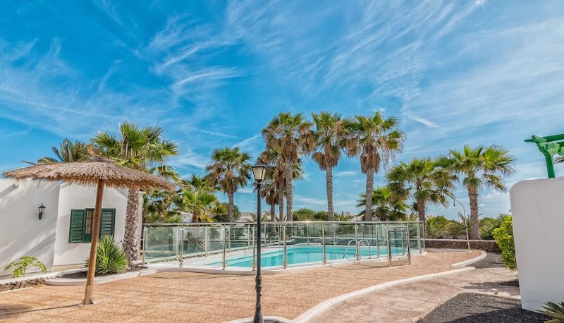 Pool - Apartamentos LIVVO Las Gaviotas