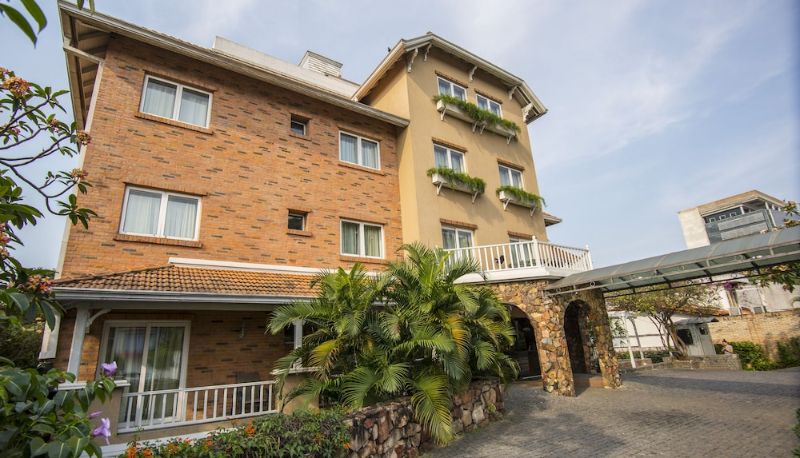 Información - Hotel Villa Morra Suites
