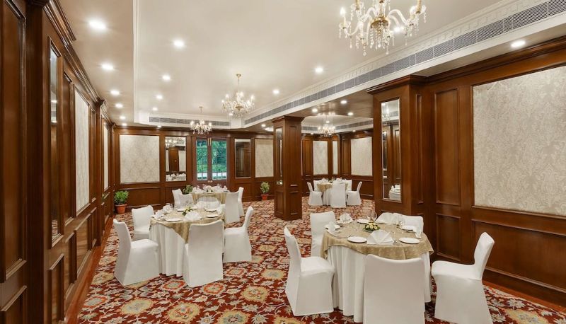Salle de réunion - LA PLACE SAROVAR PORTICO LUCKNOW