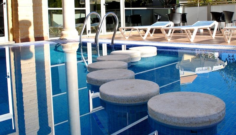 Zwembad - Hotel Biarritz