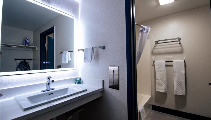 Zimmer - SureStay by Best Western Forsyth