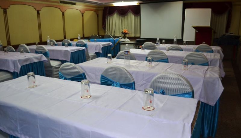 Meeting room - Chandra Inn