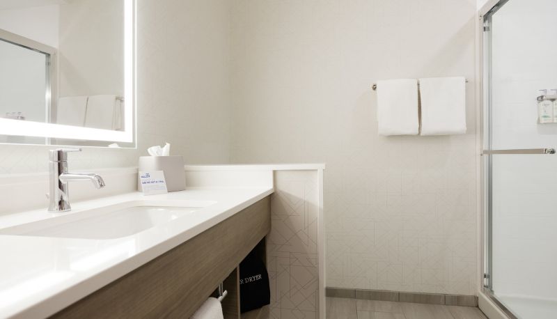 Camera - Holiday Inn Express & Suites ST. VINCENT - GRENADINES by IHG