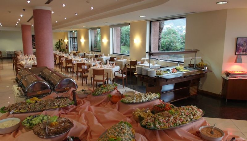 Restaurant - Monte Mar Palace Hotel