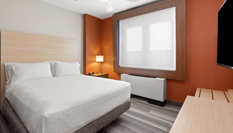 Camera - Holiday Inn Express Northern Lights Inn