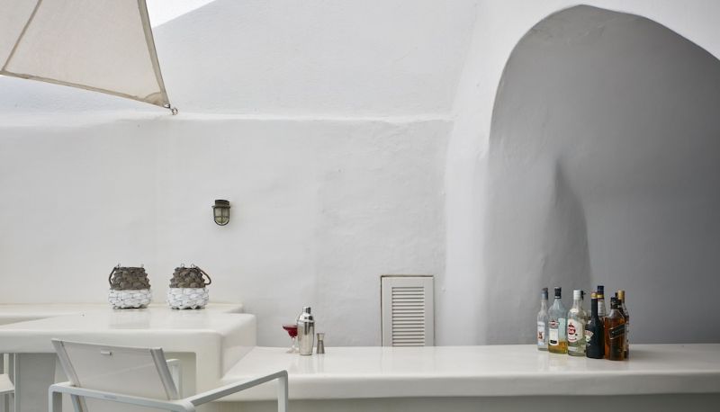 Info - Cliff Side Suites