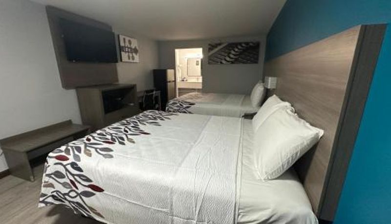 Zimmer - Days Inn by Wyndham Camden AR