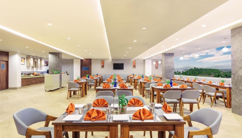 Restaurante - a member of Radisson Individuals D Square Statue of Unity Kevadia