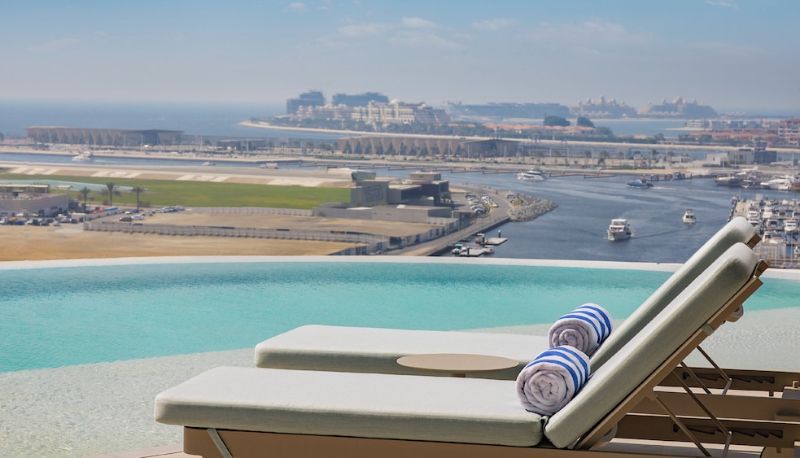 Pool - Vignette Collection CIEL DUBAI MARINA by IHG