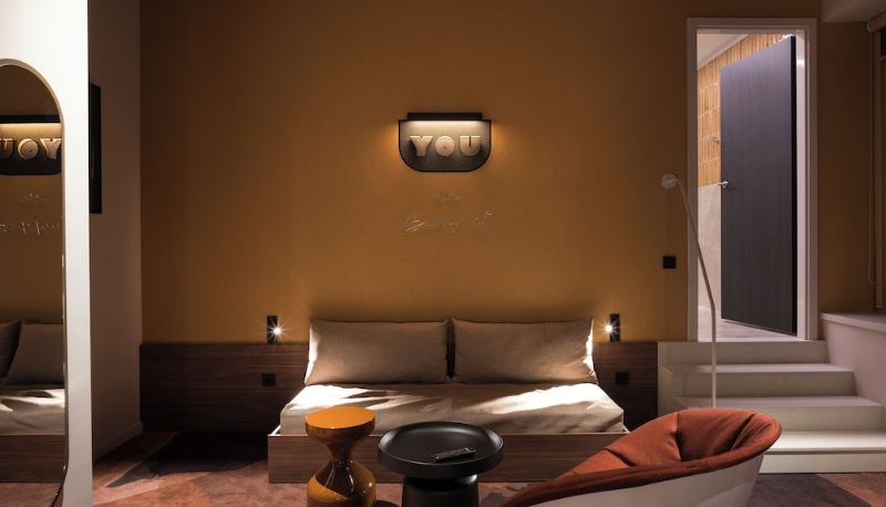 Bilgi - You Hotel Budapest - Handwritten Collection