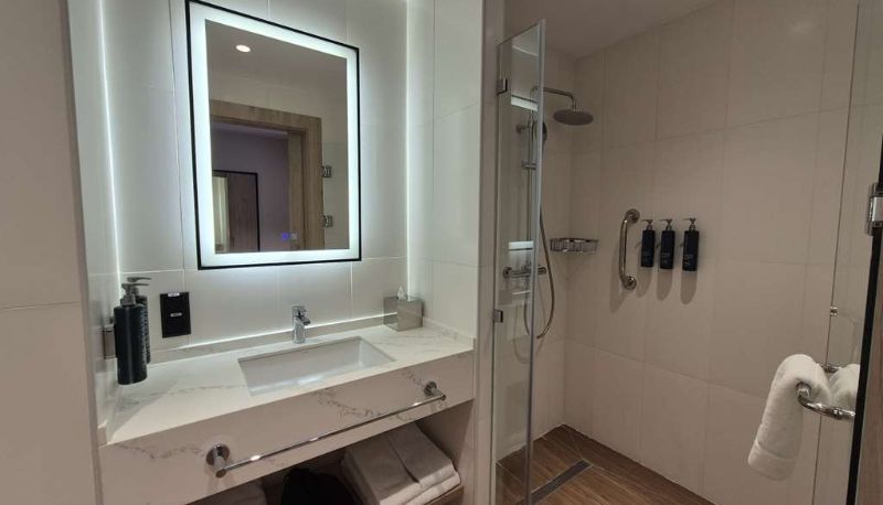 Camera - Hilton Garden Inn Termez Airitom